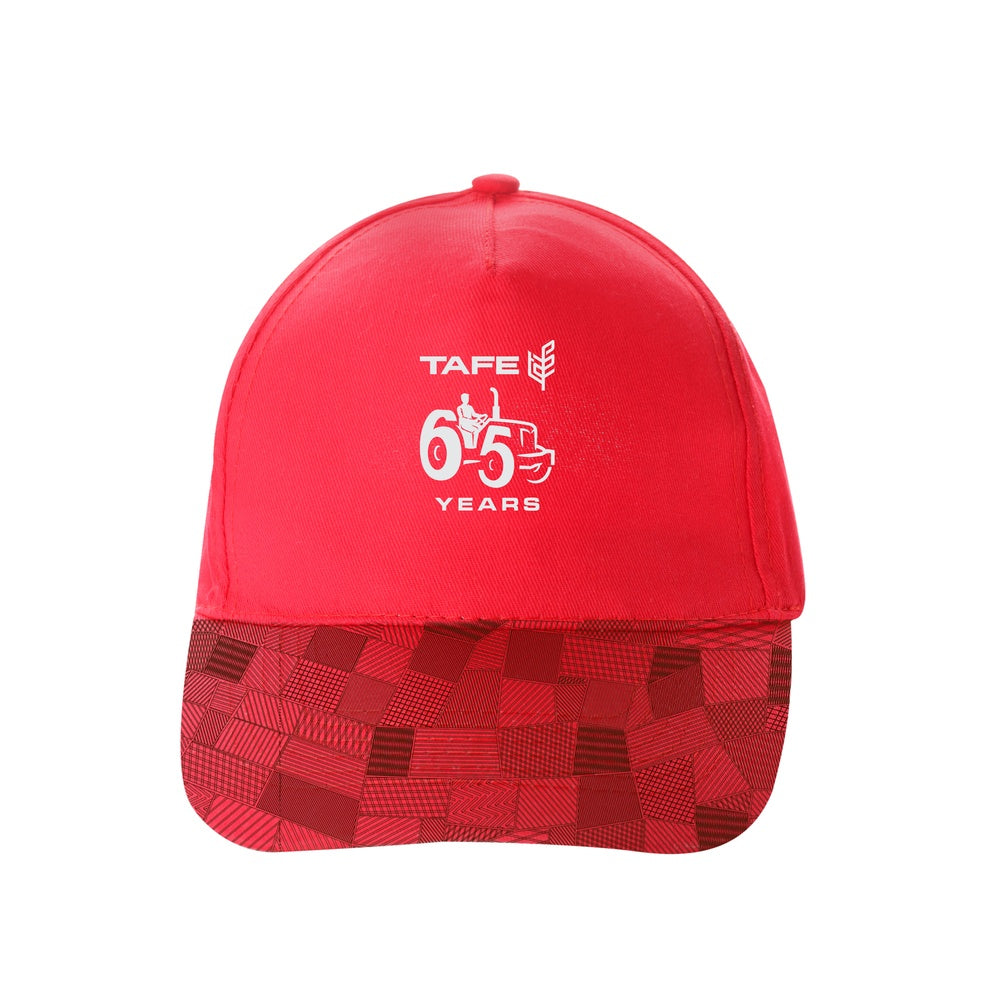 Red casual cap for everyday wear